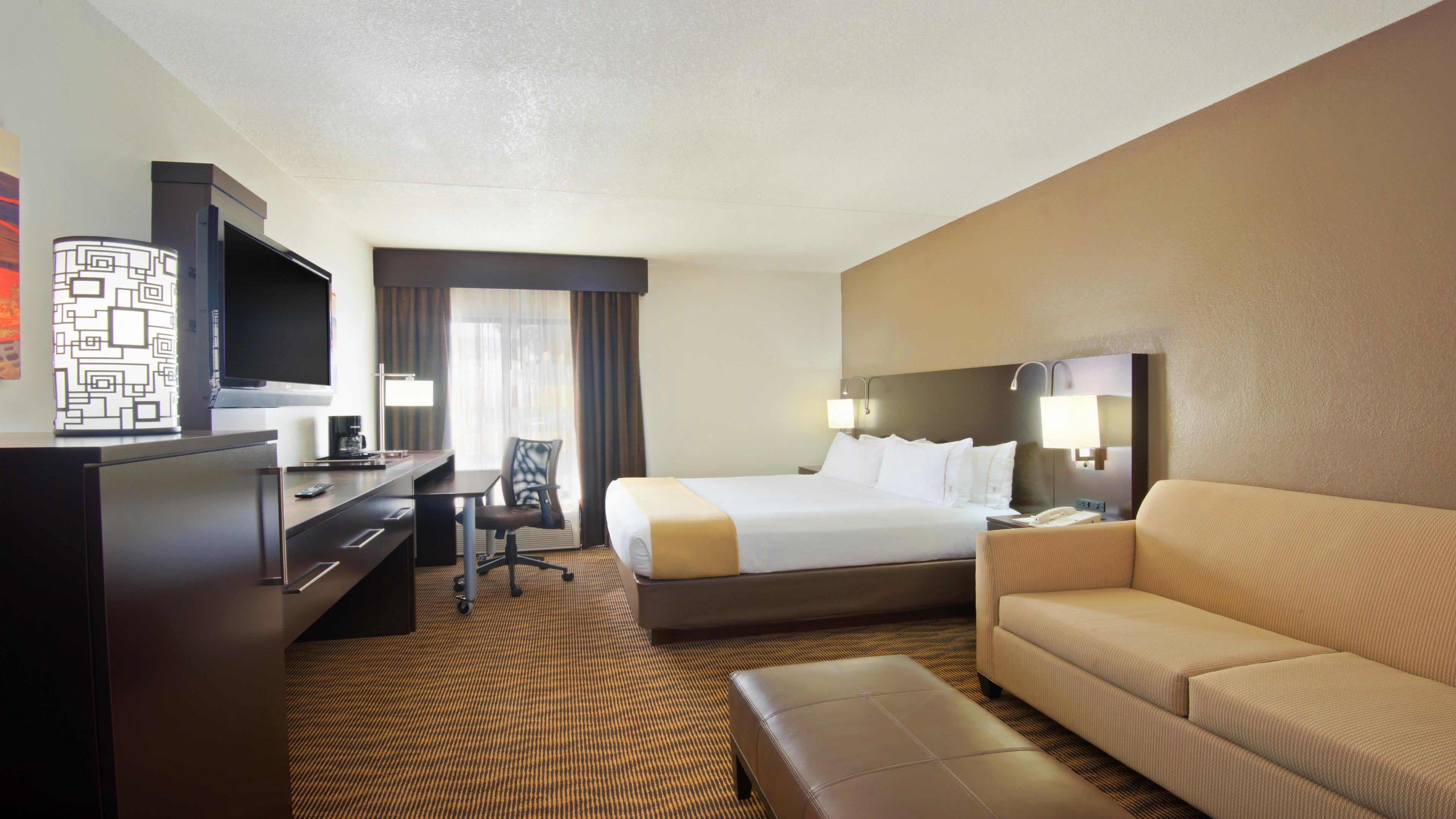 Holiday Inn Express Hotel & Suites Colby By Ihg Екстер'єр фото