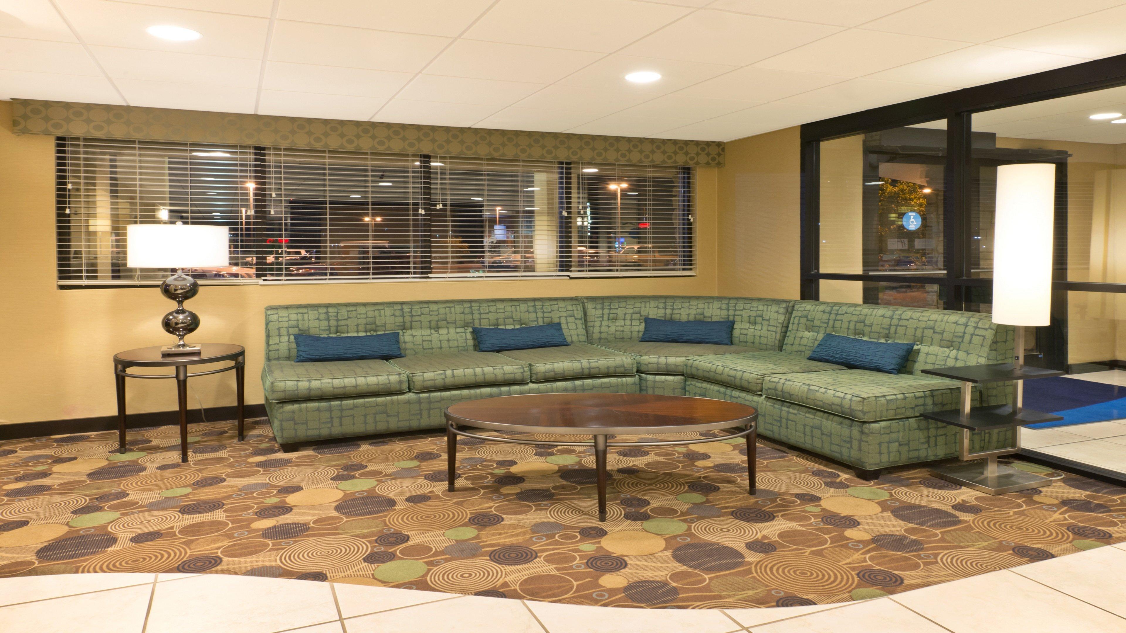 Holiday Inn Express Hotel & Suites Colby By Ihg Екстер'єр фото