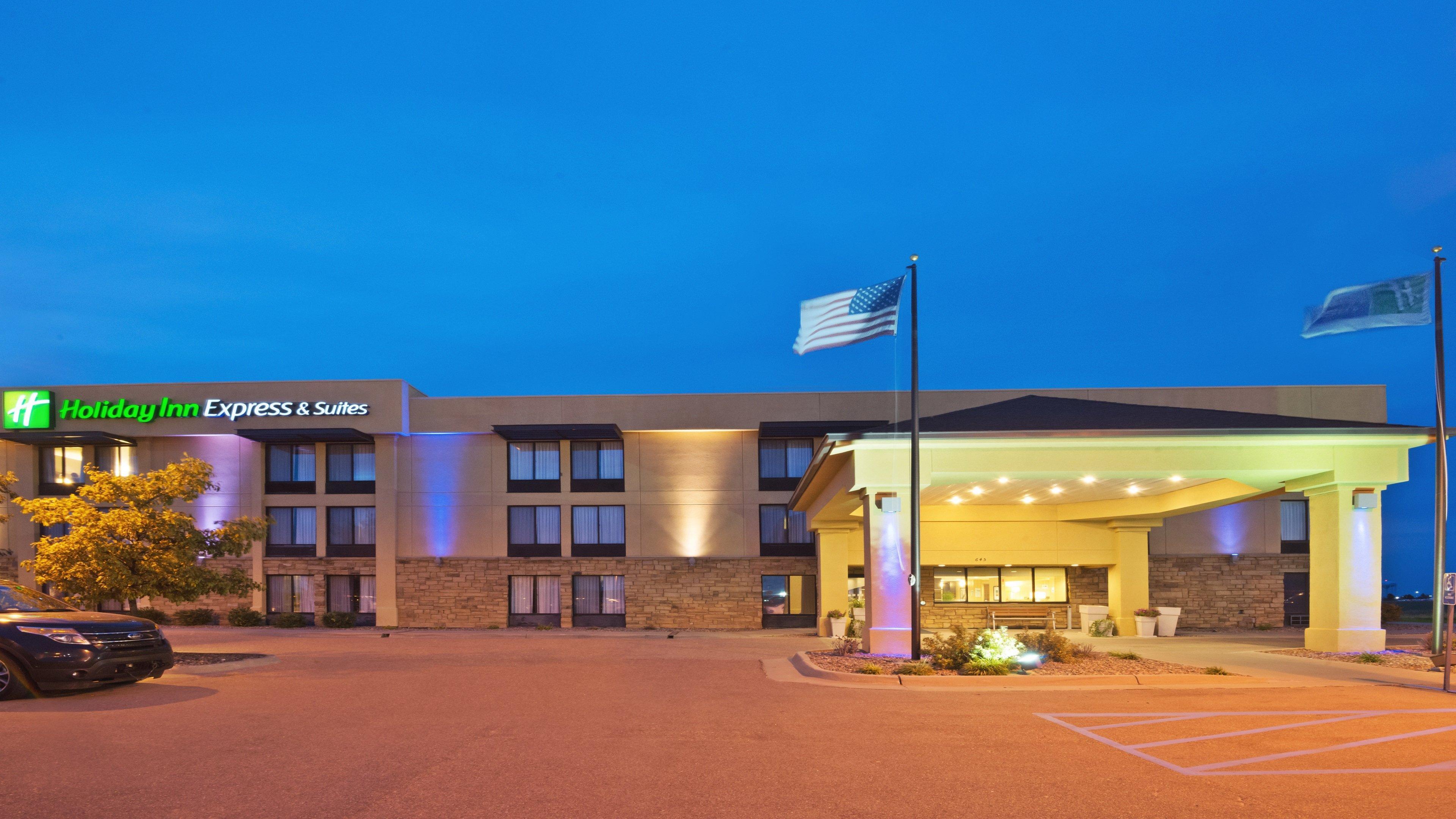 Holiday Inn Express Hotel & Suites Colby By Ihg Екстер'єр фото